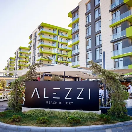 Sunny Days Pool & Spa Mamaia Nord Navodari