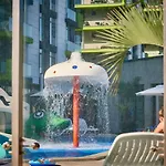 Sunny Days Pool & Mamaia Nord 아파트 Năvodari